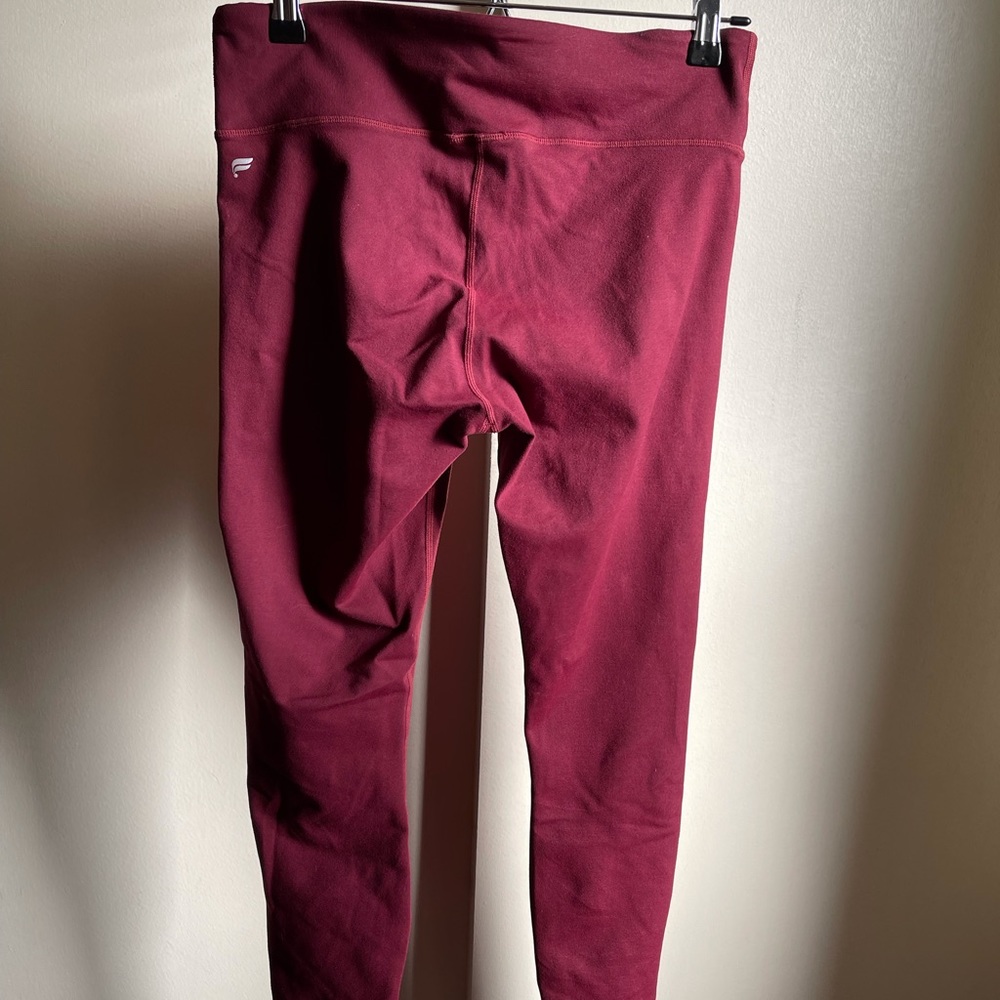 Fabletics powerhold red black cherry regular 27” leggings - medium